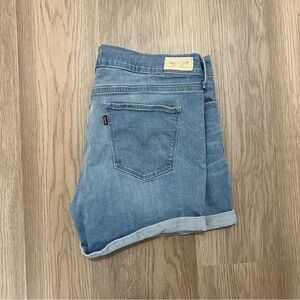 Levi's Women's Light Blue Jean Shorts with Cuffed Hem Size 33
